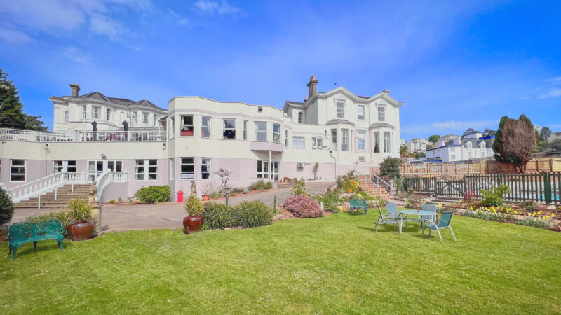 Abbey-Homepage-Superhero