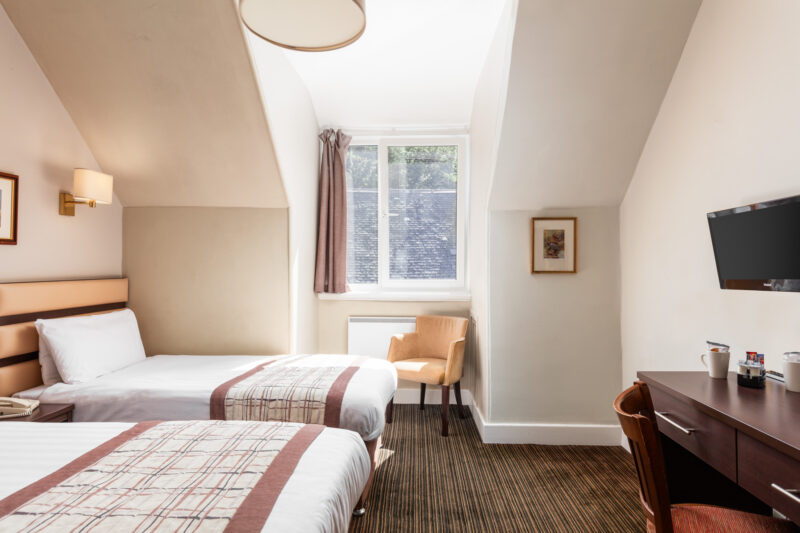 BedroomTwin2