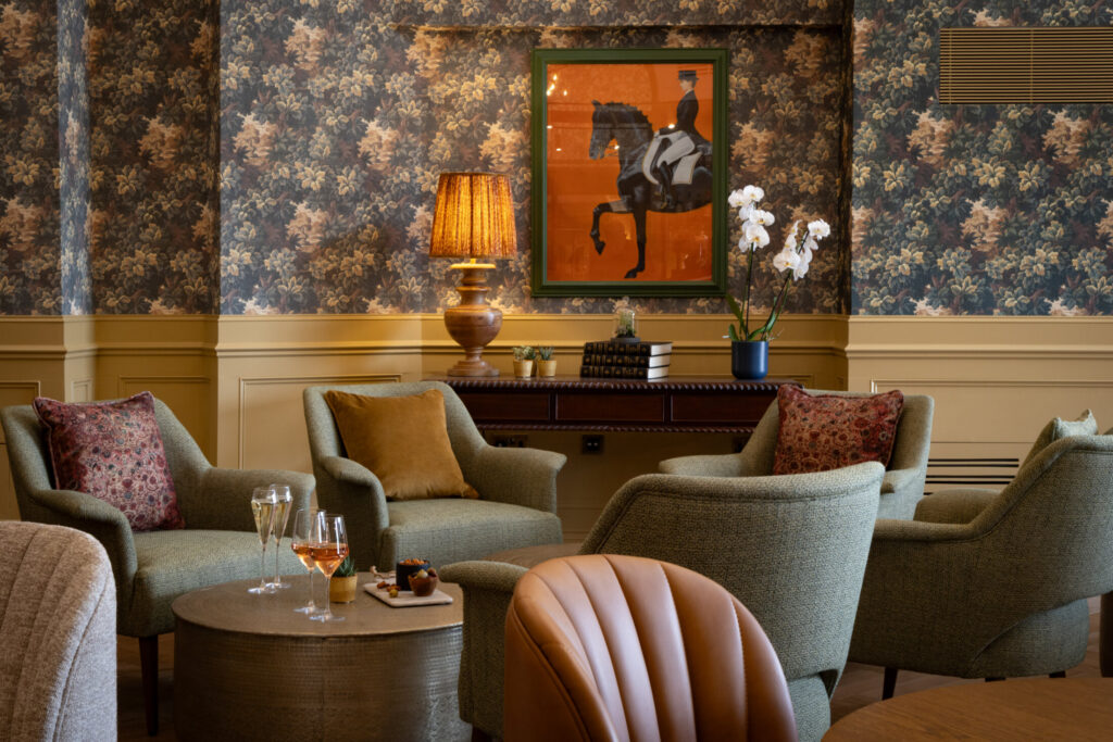 Bespoke – Bernwood F&B