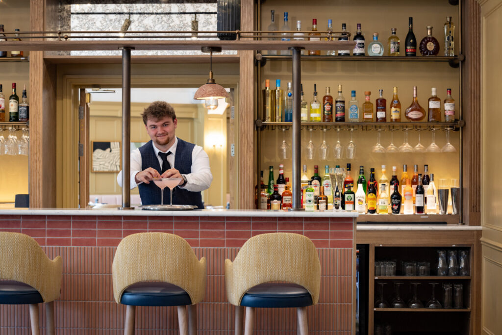 Bespoke – Bernwood Restaurant & Bar-5