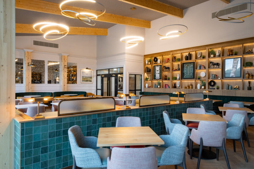 Bespoke – Bernwood Clubhouse-8