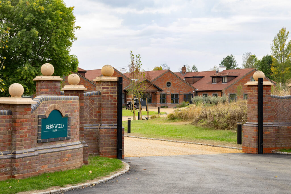 Bespoke – Bernwood Exteriors-38