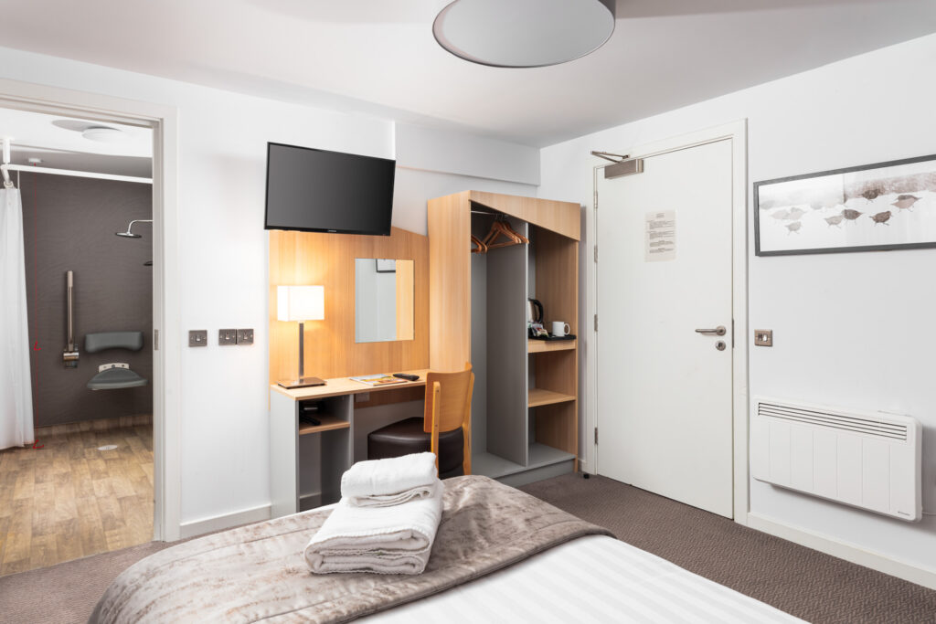 BedroomSingleAccessible_3