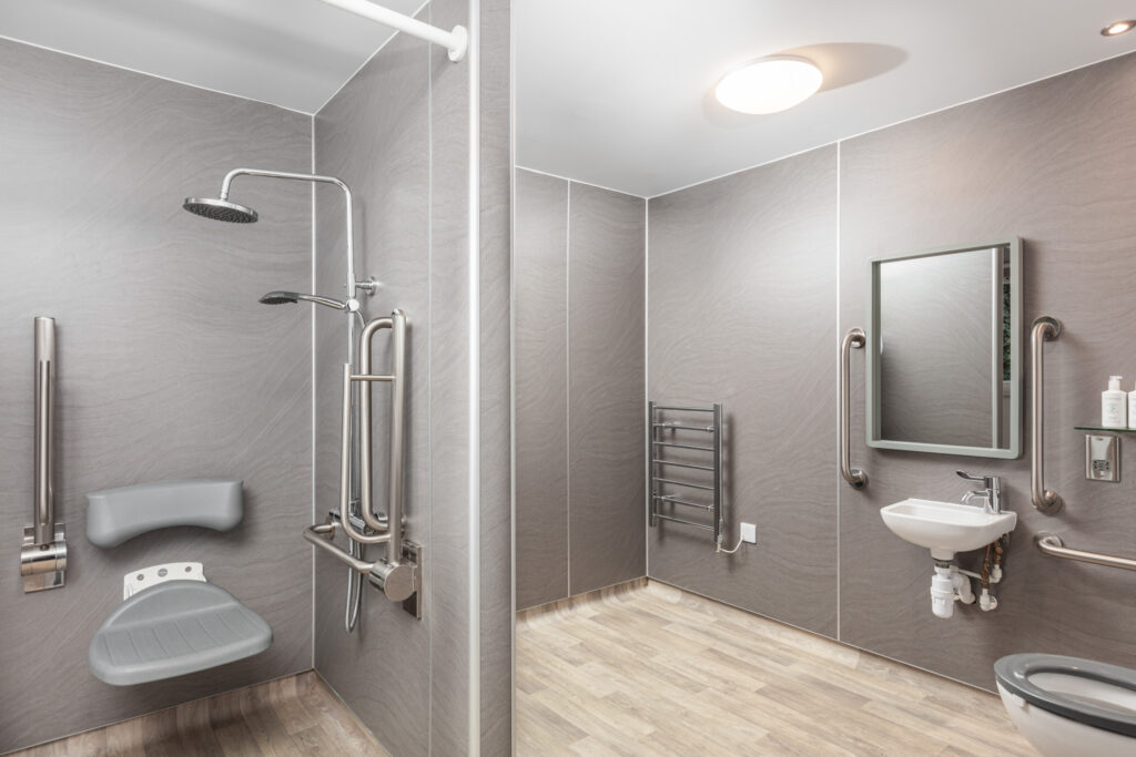 BedroomSingleAccessible_Bathroom