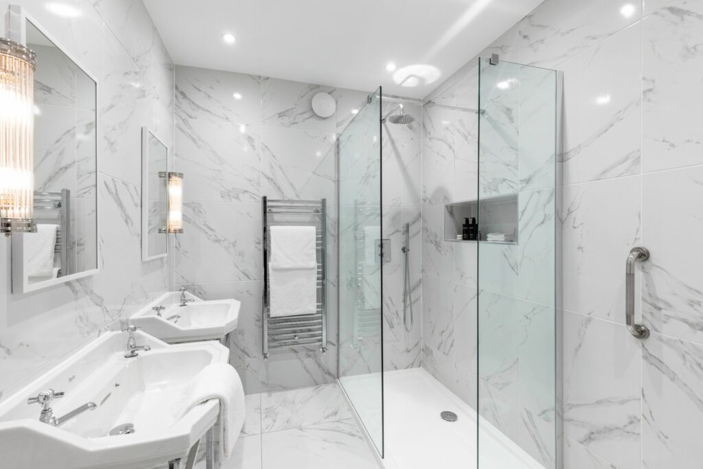 2ndDeluxeDoubleRenoBAthroom