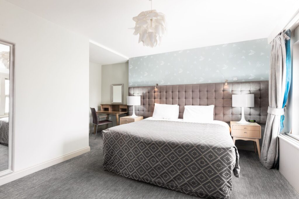 BedroomExecutiveDouble_2