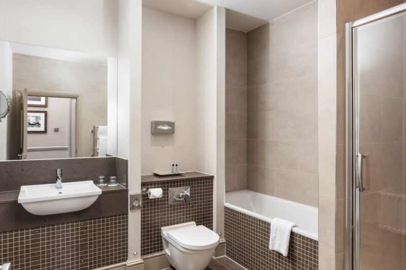 BedroomSuite_Bathroom