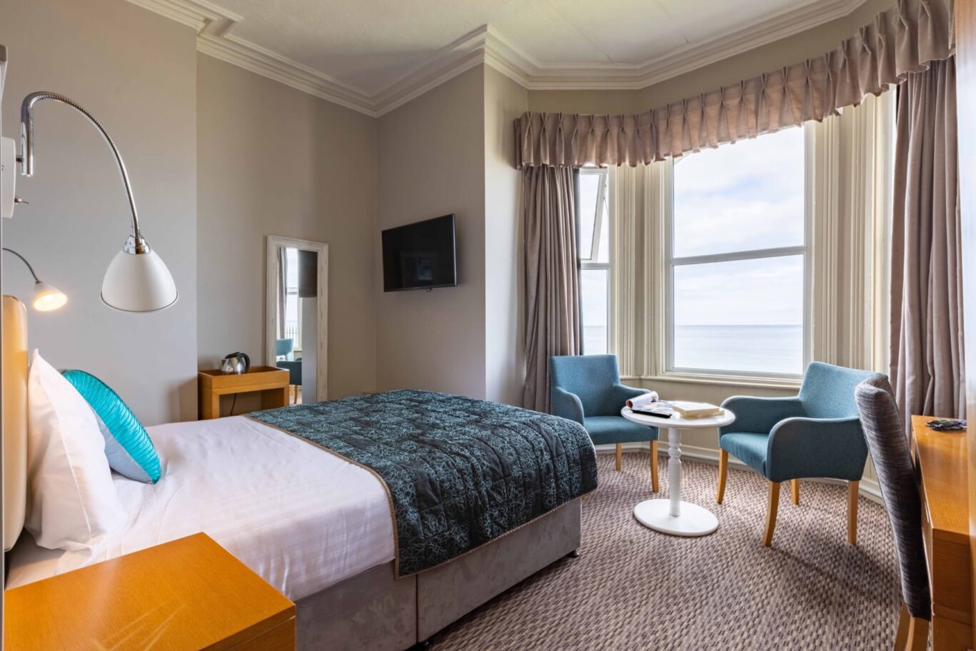 Why You Should Visit a Seafront Hotel for a Short Break in the New Year
