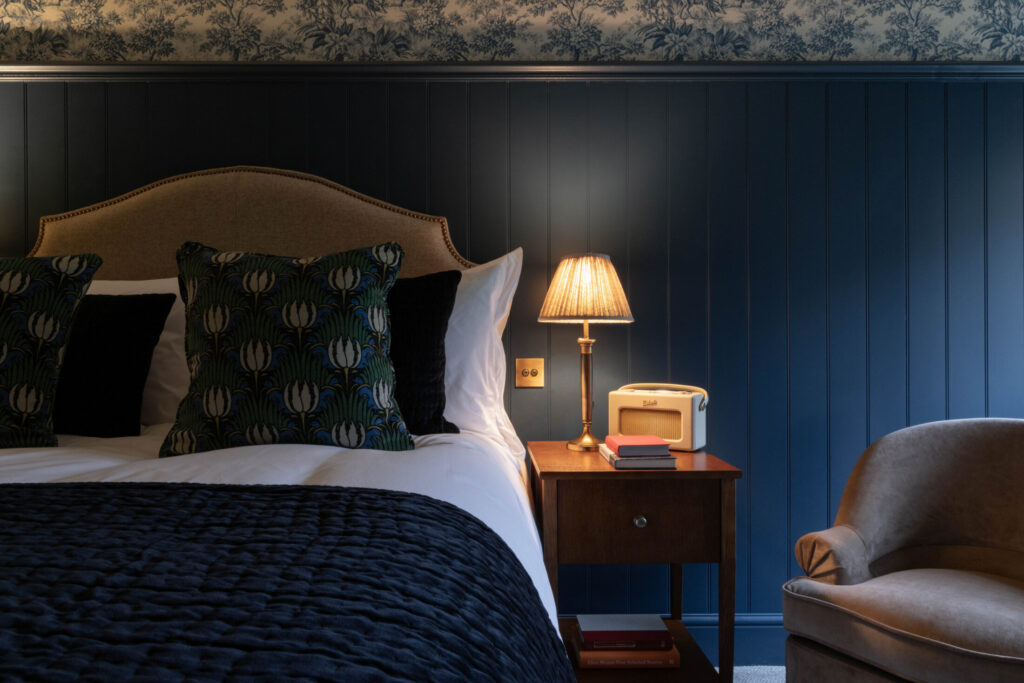 COSY close up room 17