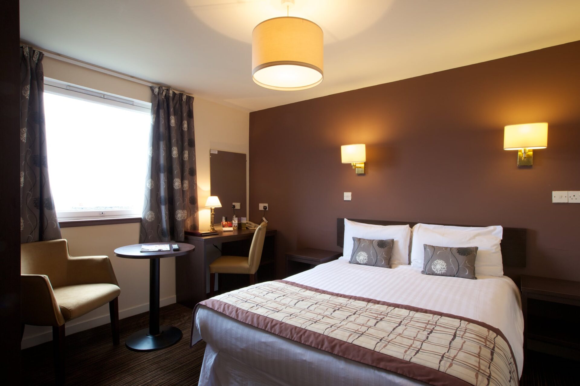 Home The Dunollie Hotel