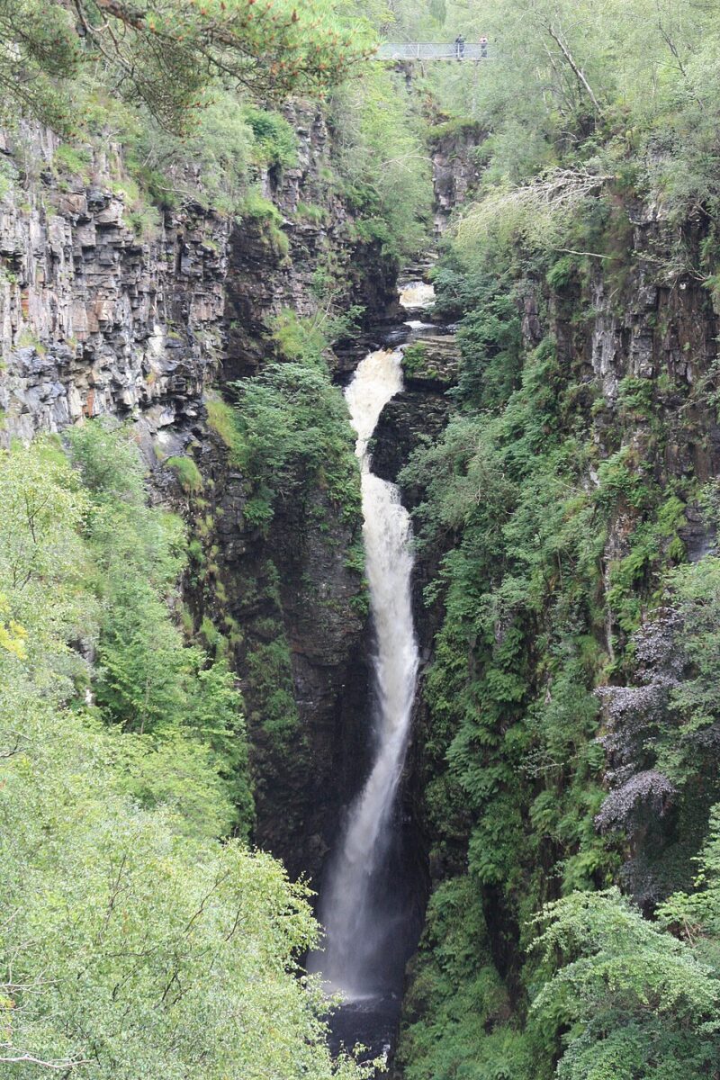 Falls_of_Measach,_Corrieshalloch_Gorge