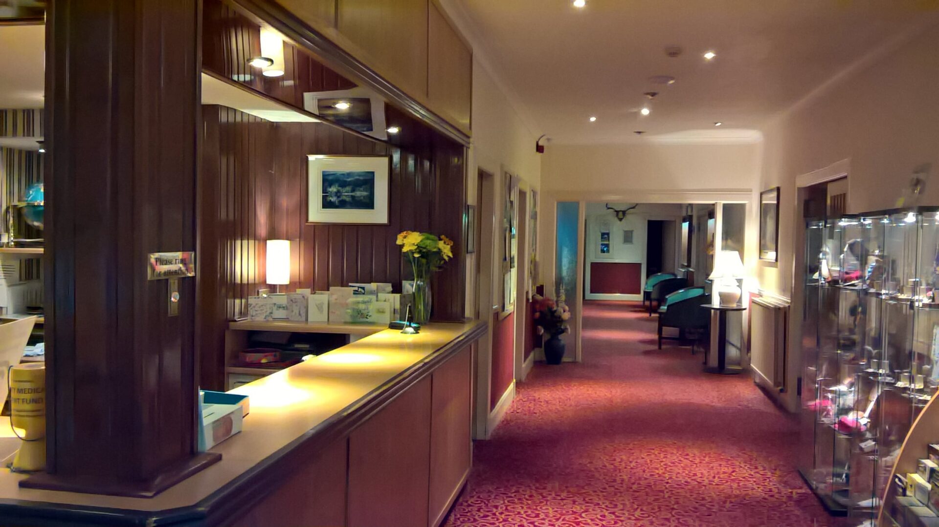 highlander-hotel-Reception