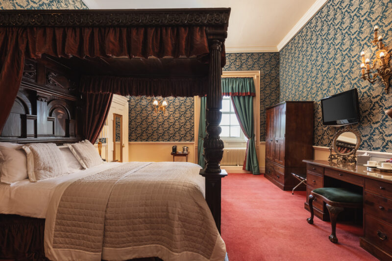 BedroomCastleStateRoom_2