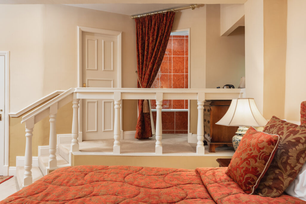 BedroomCourtyardSuperior_2