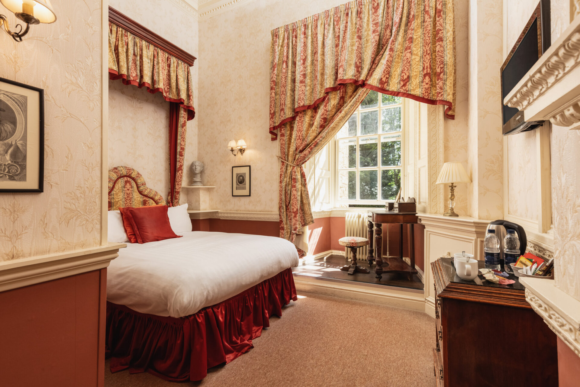 BedroomClassicCastle_1