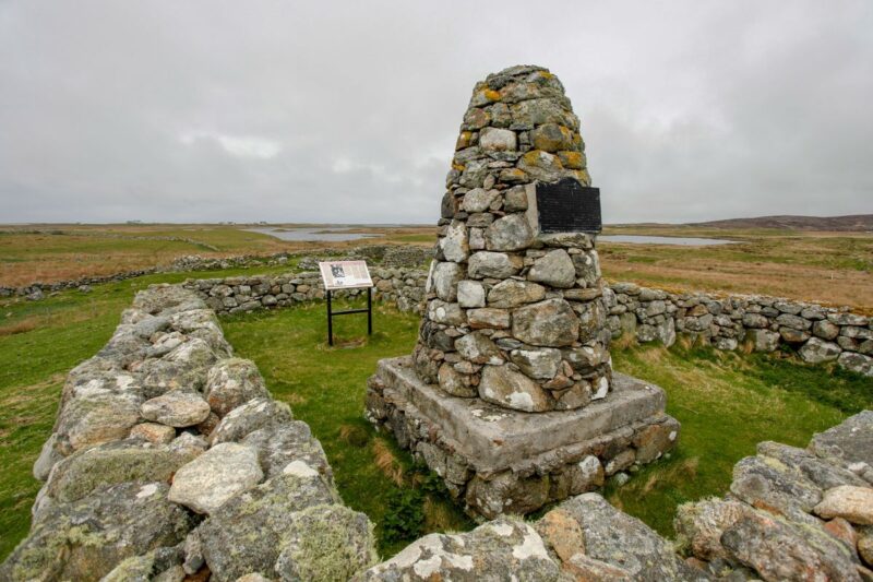 106702-monument-marking-the-birthplace-of-flora-macdonald-medium