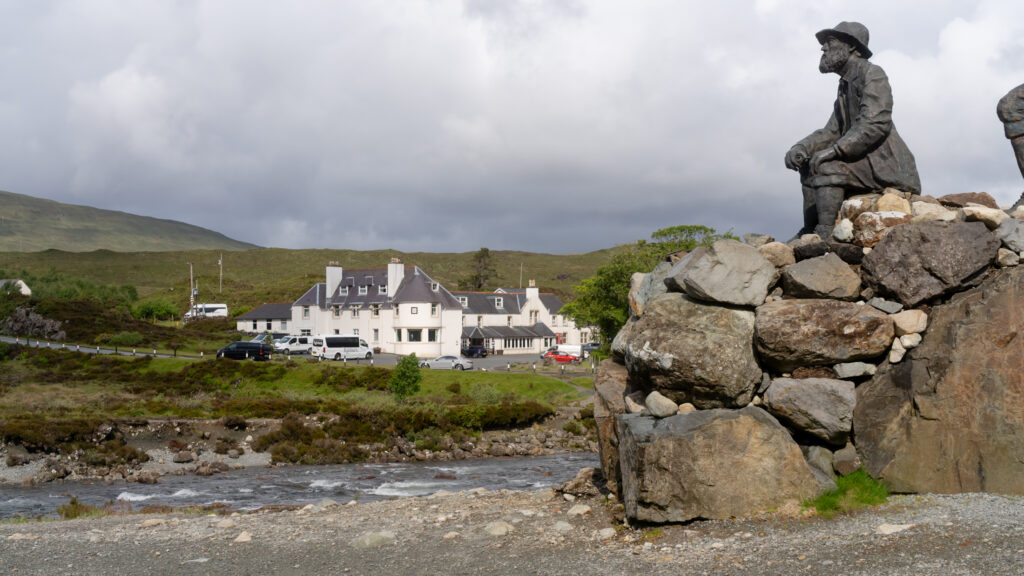 Skye Sligachan – Exterior 4