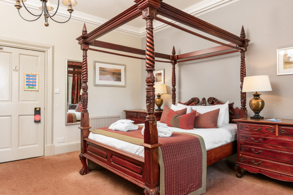 Principle Poster Bed