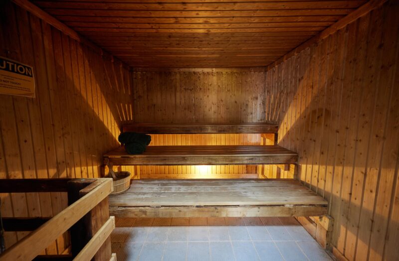 Stone House pool and spa 40