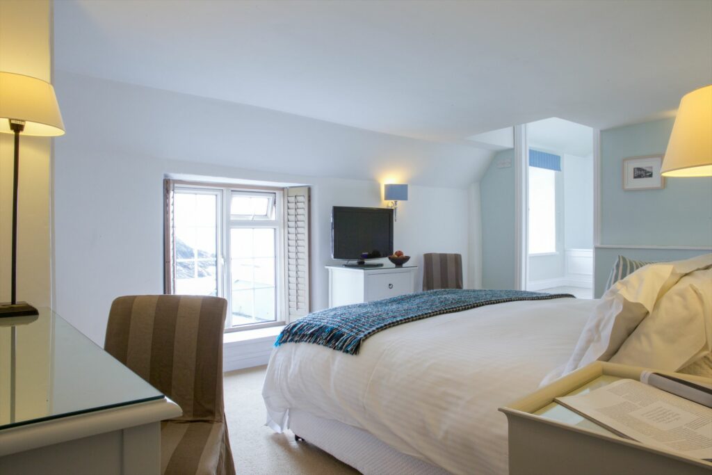 Bespoke – The Lugger-27