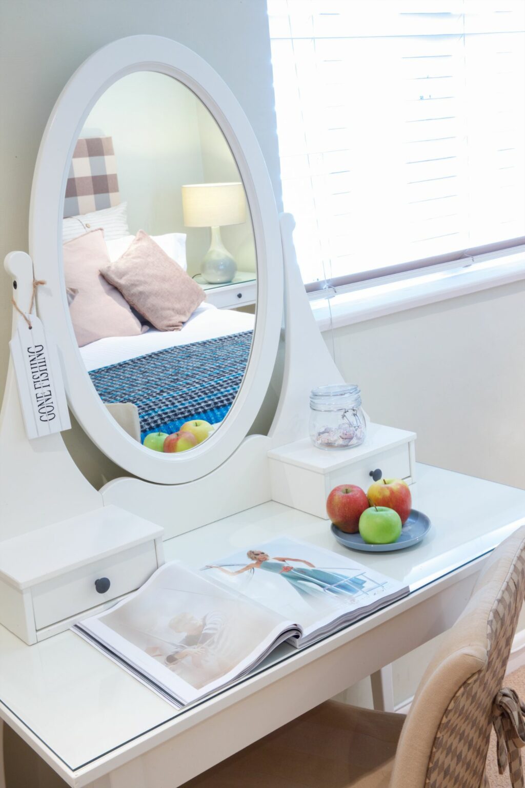 Bespoke – The Lugger-55