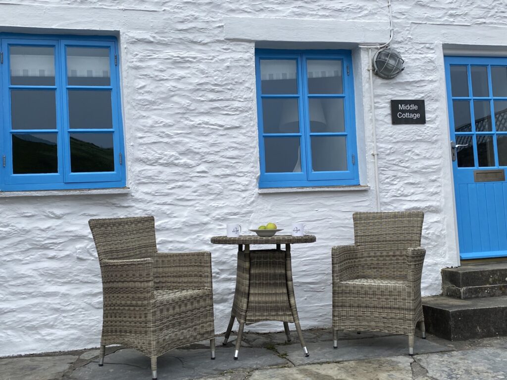 Middle Cottage – Front