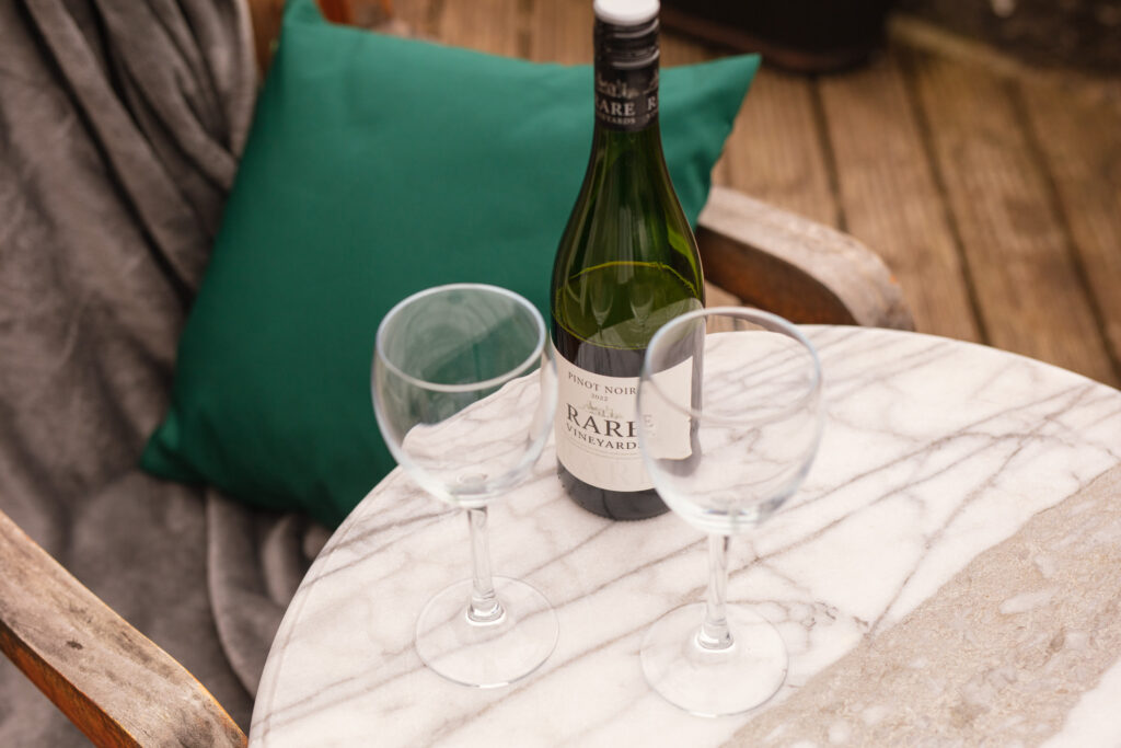 Bedroom4PosterBalconyWine