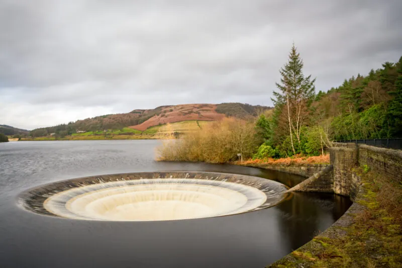 Ladybower,Reservoir,Is,The,Lowest,Of,Three,Reservoirs,In,The